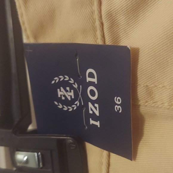 Men's Izod cargo shorts - Picture 8 of 10